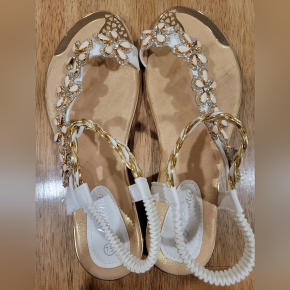 Womens sandles - Picture 1 of 2